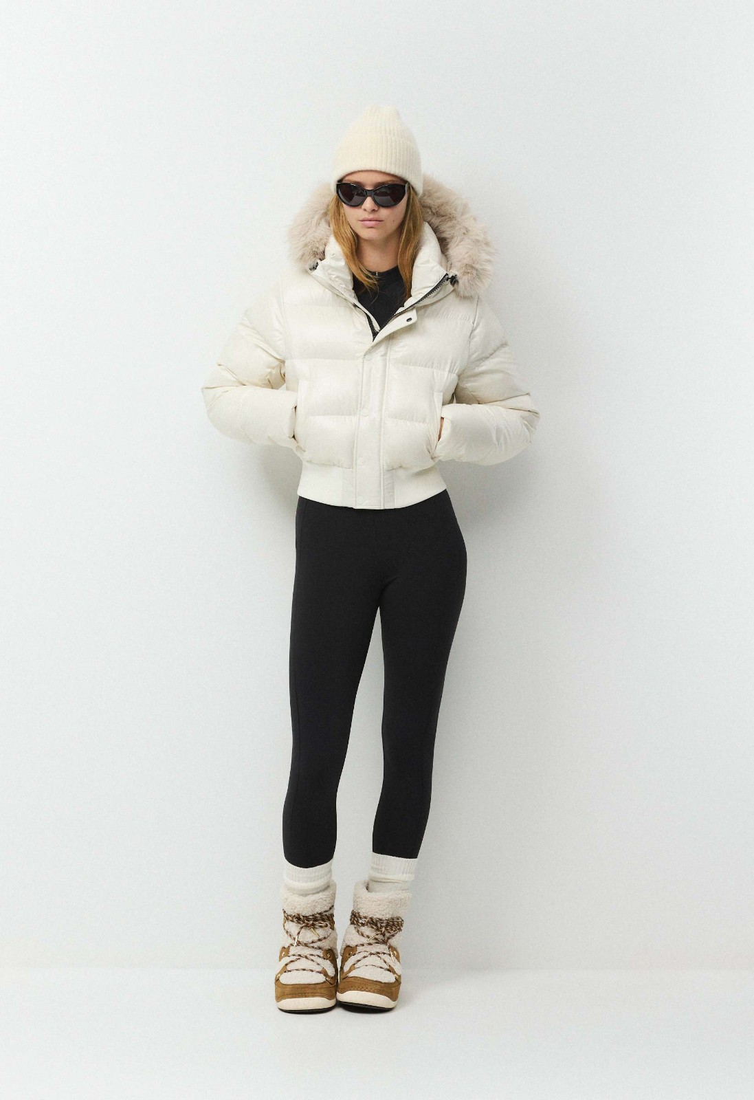 The Super Chalet Puff, Hi-Gloss