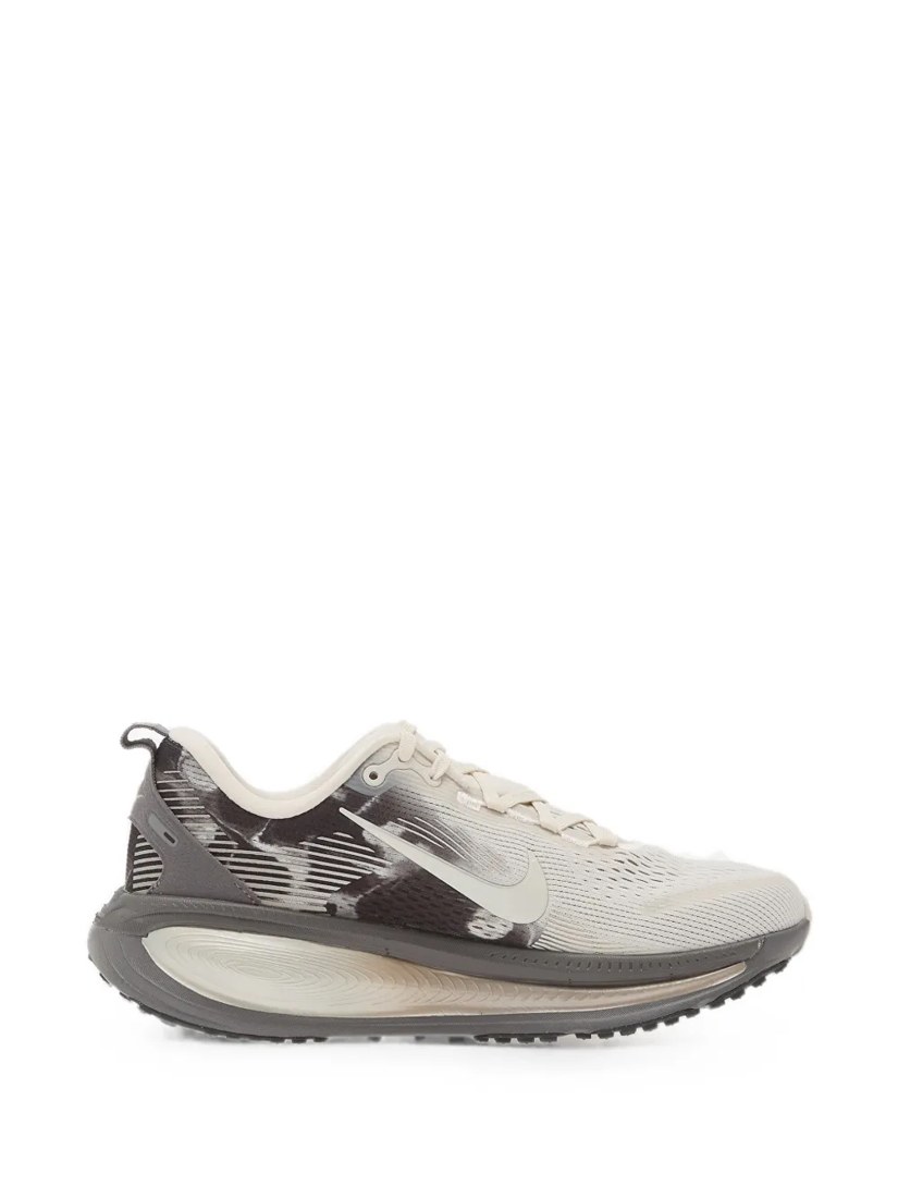 Vomero 18 Se lace-up sneakers