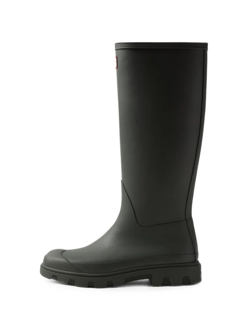 Tall Wellington Downpour boots