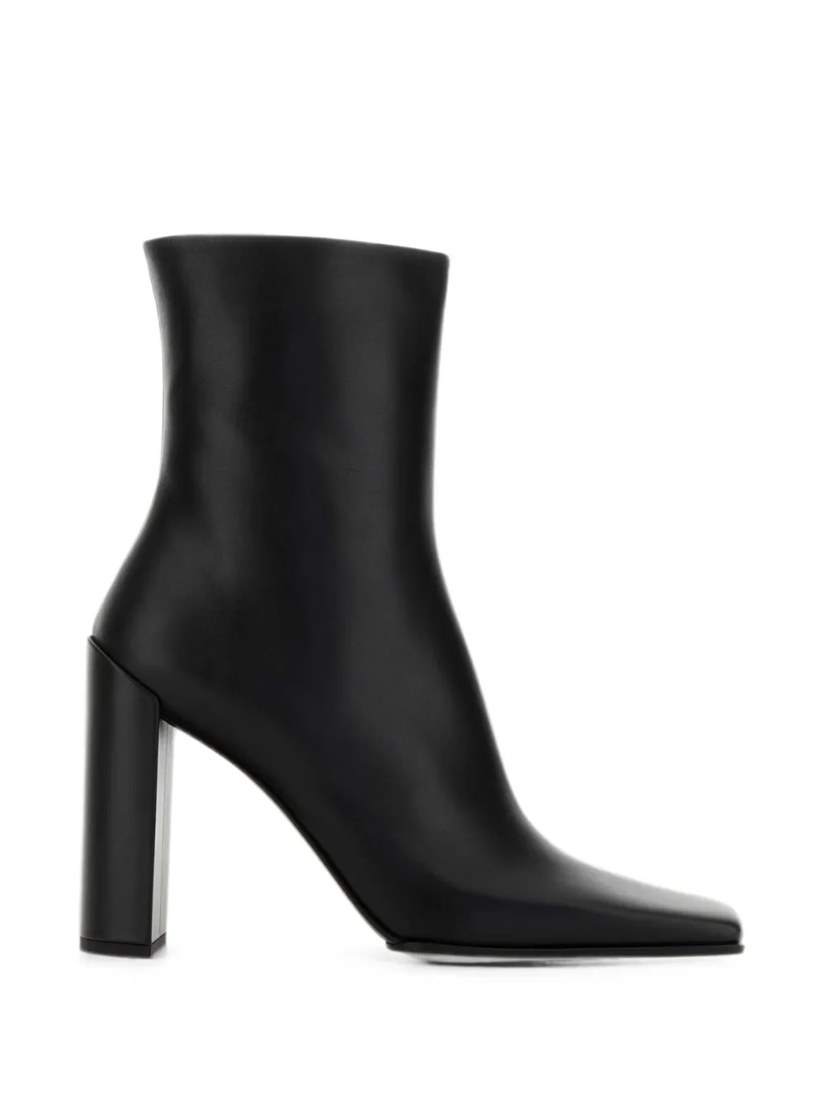 Square-toe ankle boots