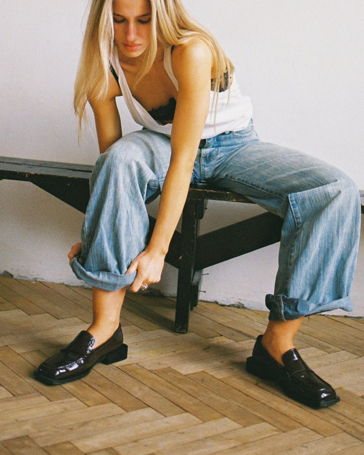 What Shoes to Wear With Jeans: A Hem-First Guide to Flats, Loafers and Boots