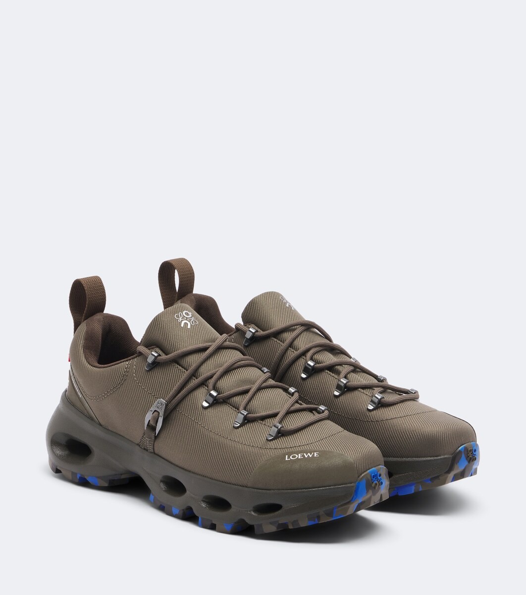 X On Cloudventure sneakers