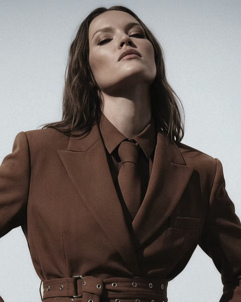 Nonchalant Label Tops: A Shopper's Guide