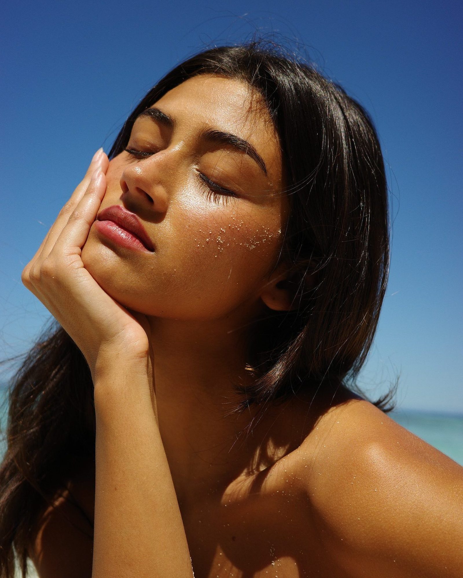 Tanning Drops, and the 1950s Lab Accident Behind Self-Tan