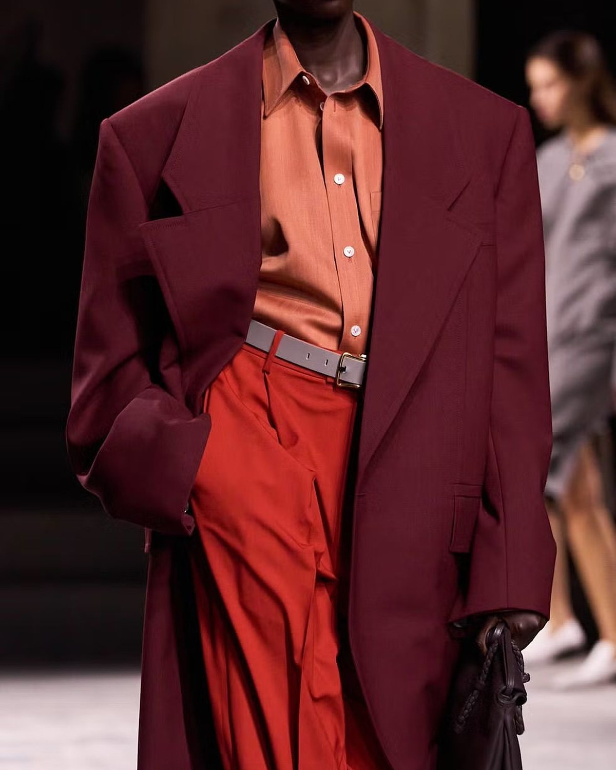 Rust and Burgundy Outfits to Try This Fall