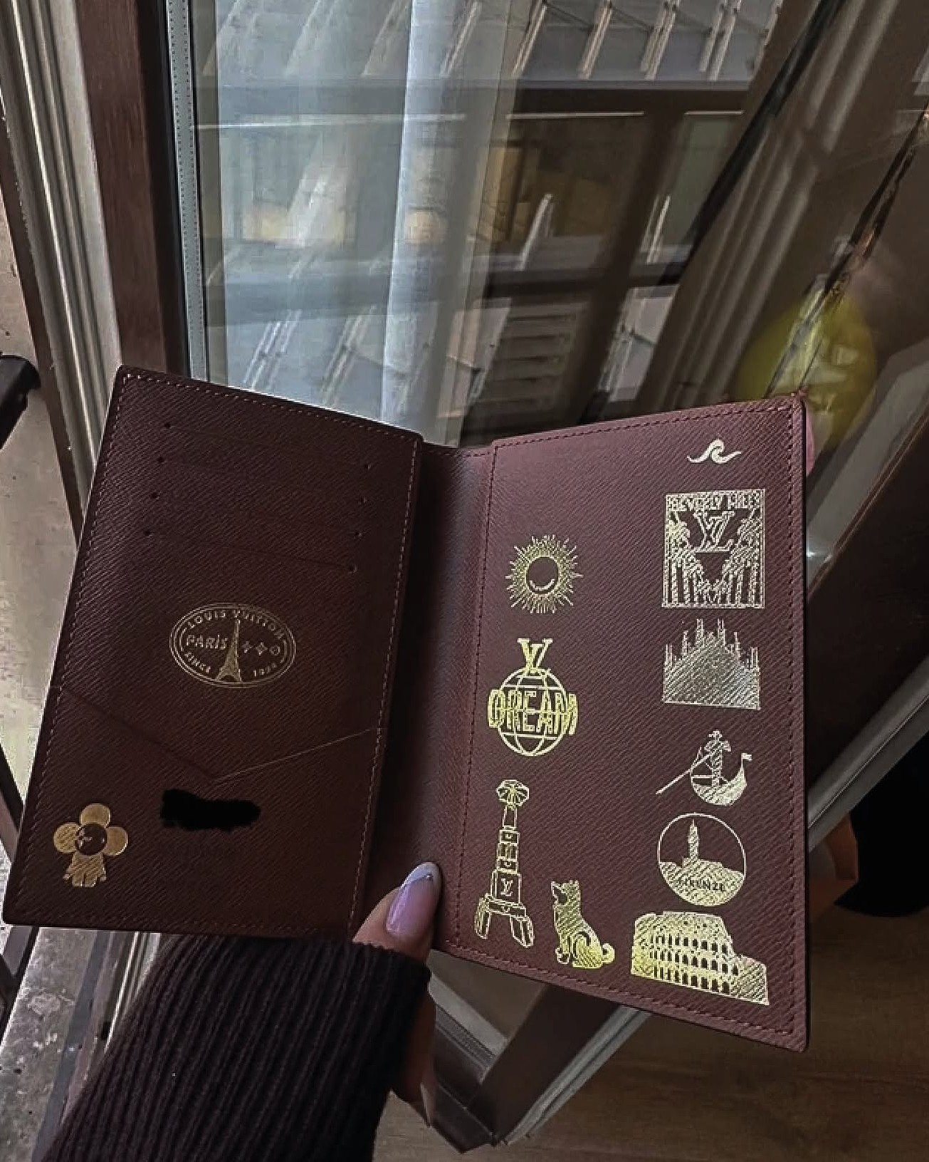 Louis Vuitton Passport Holder: Monogram to City Guides