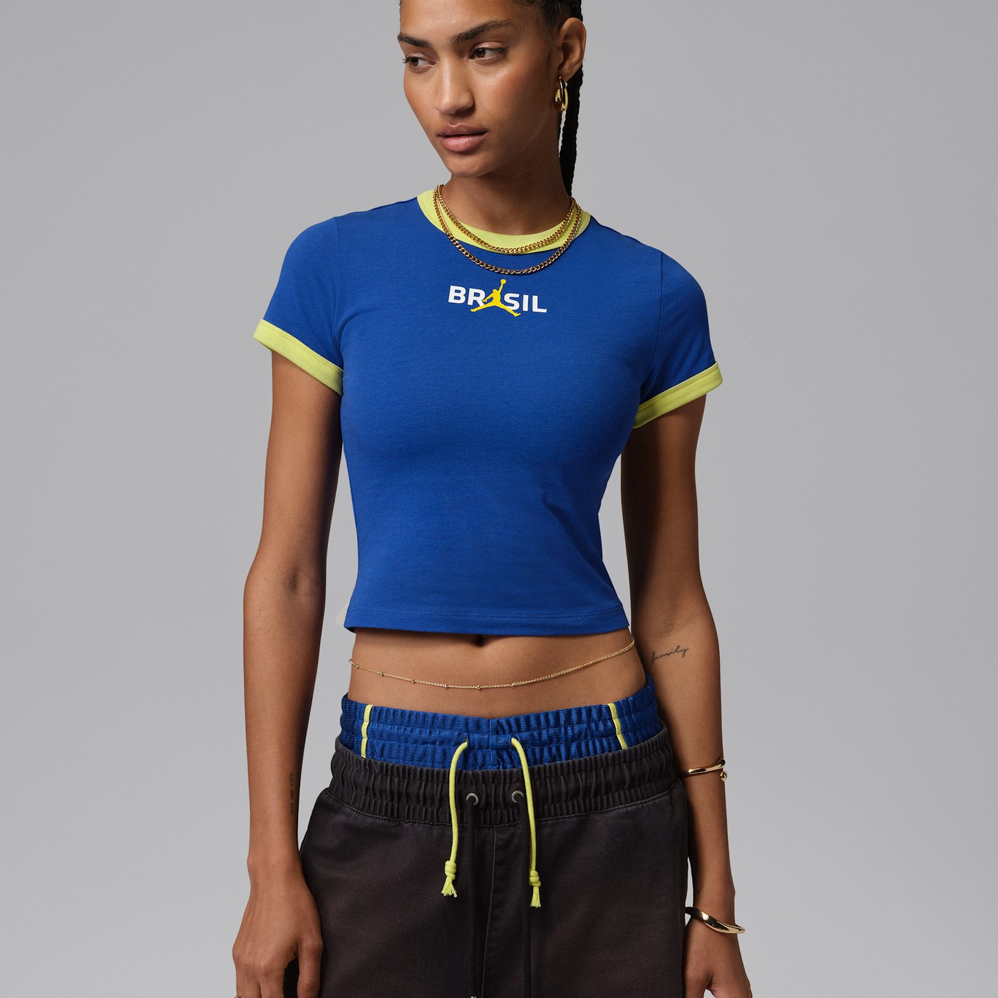 How to Style Graphic Tees?