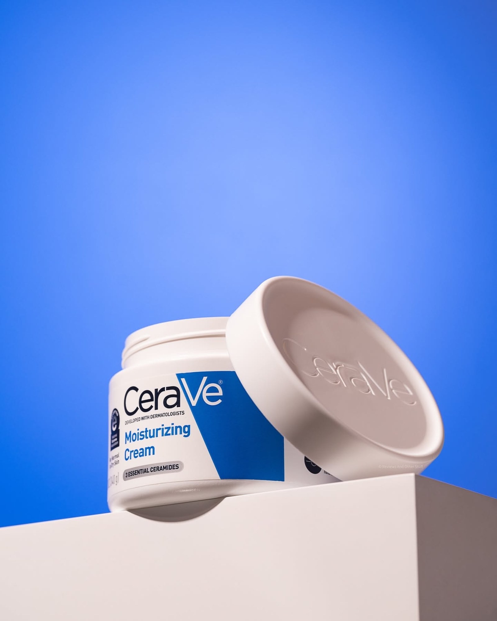CeraVe Moisturizing Cream: The Ceramide Formula And What Sits Beside It