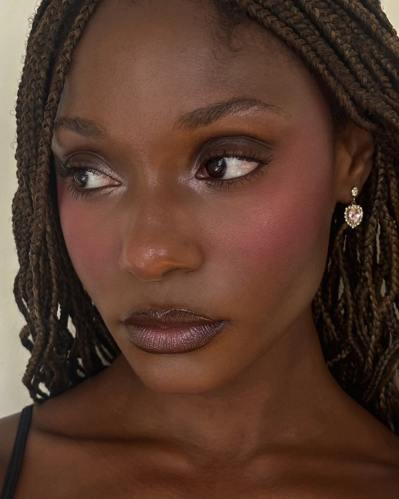 MAC Blush Beyond the Film Noir Shade Everyone Asks About