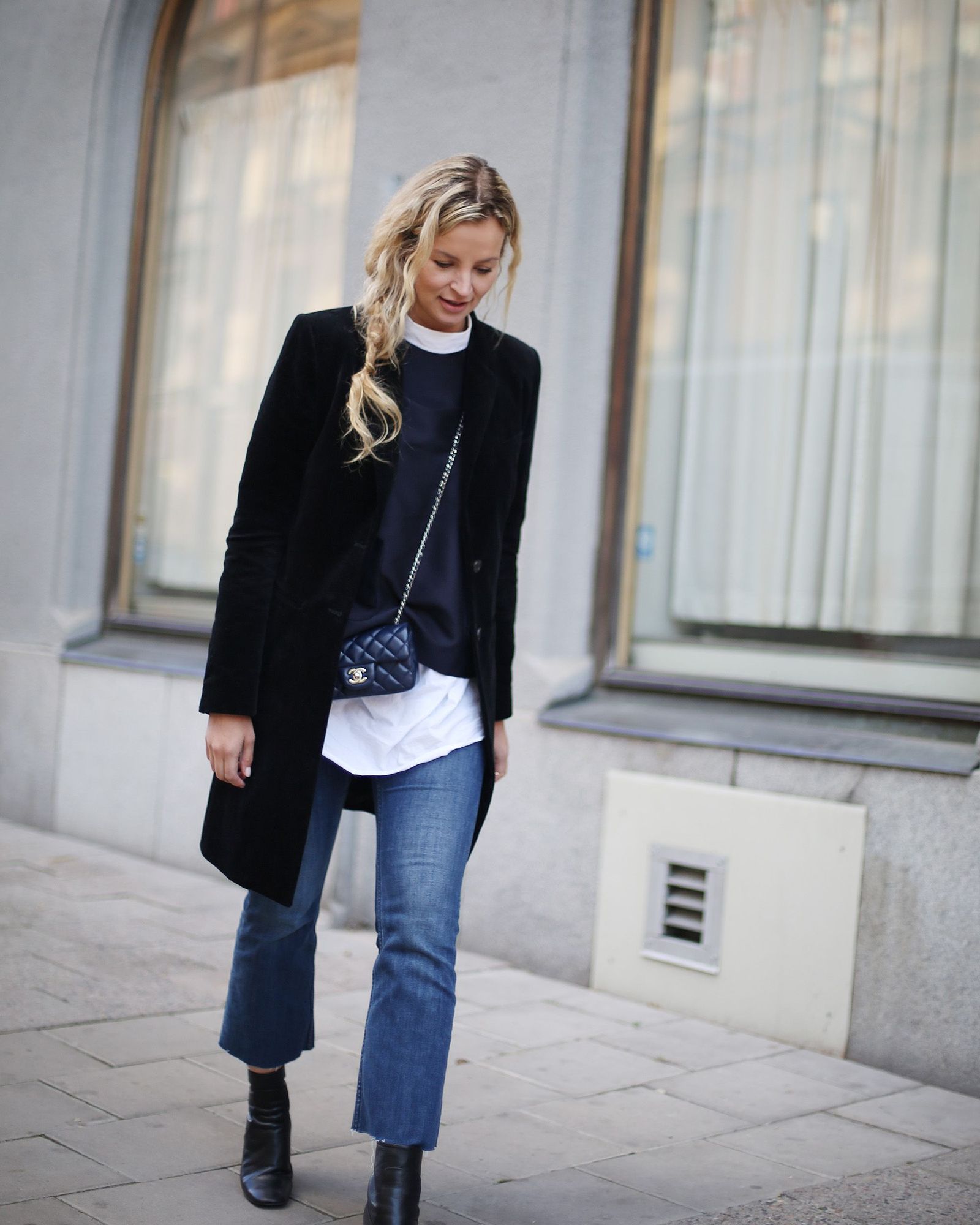 Chelsea Boots for Women: Lug Sole, Pull-On and Leather Pairs
