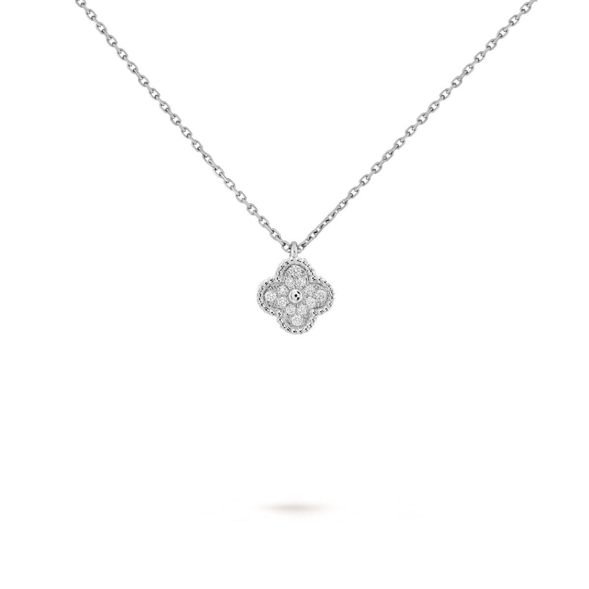 Sweet Alhambra Pendant, White Gold and Diamonds