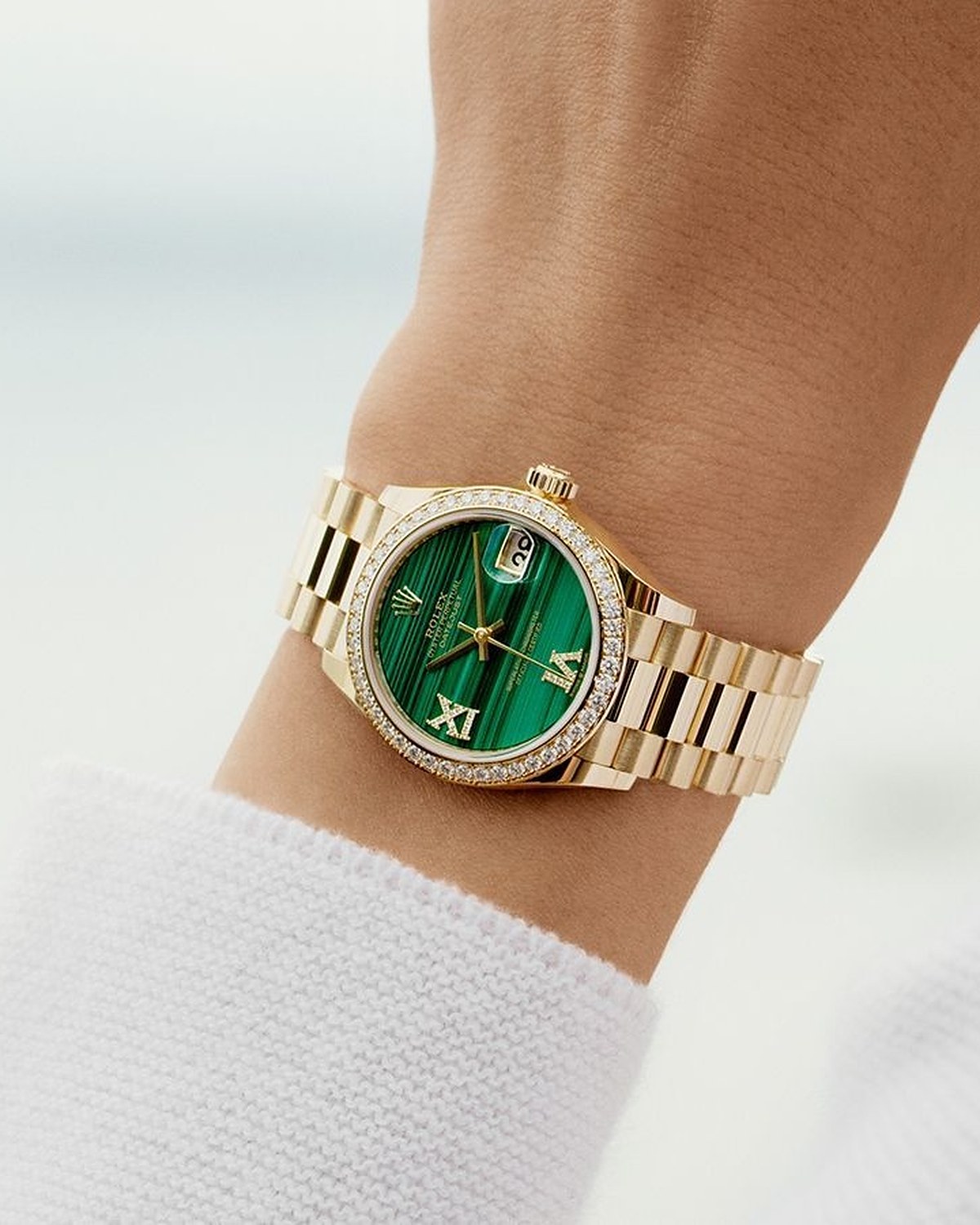 Women's Rolex: The Oyster That Swam the Channel and Stayed Small