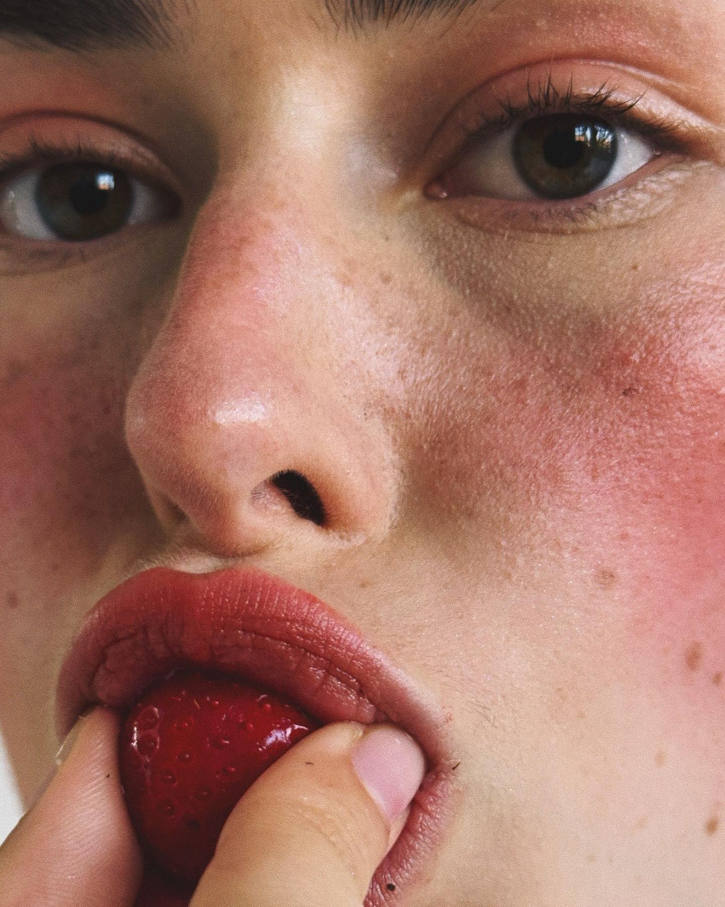 Clinique Lipstick, From Black Honey to Pop