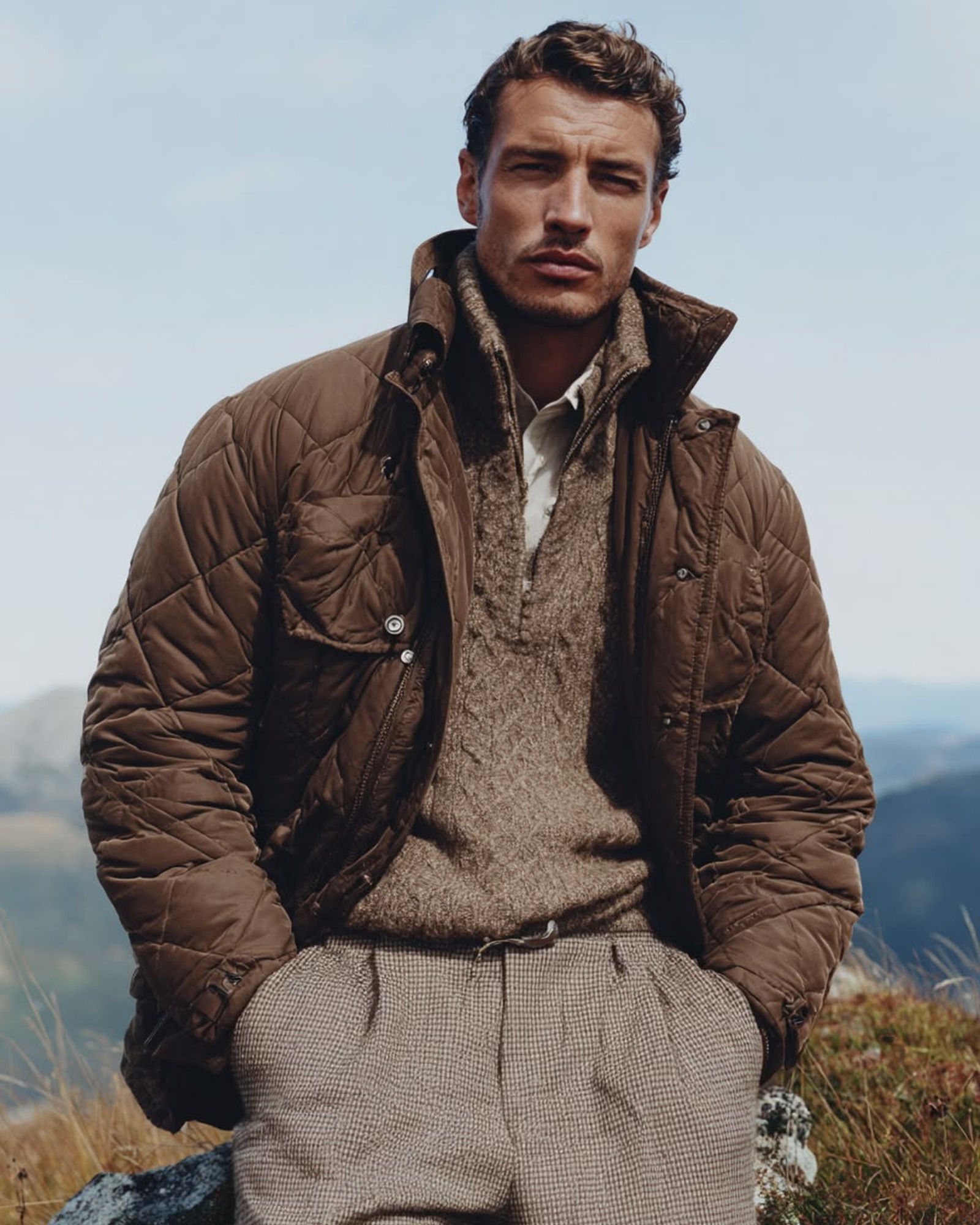 Aspen Calling: The Ultimate Men's Ski Weekend Packing List