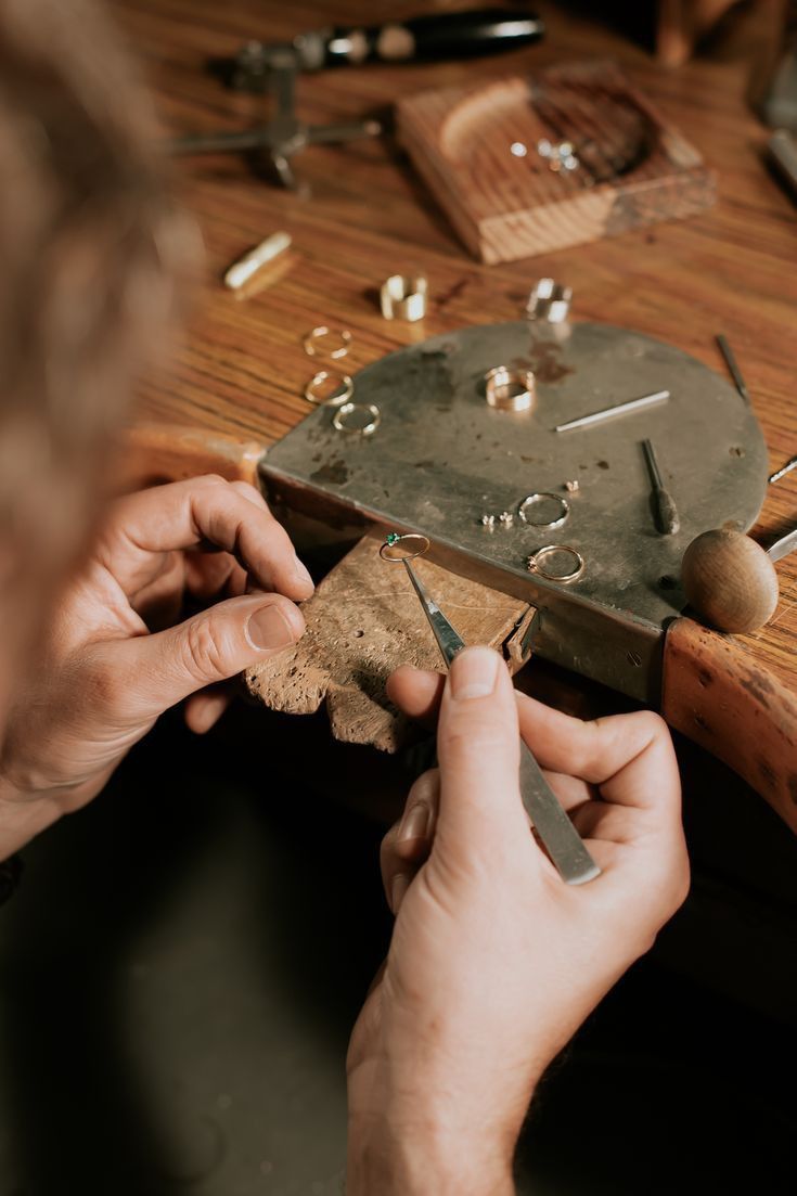 How To Judge Handmade Jewelry From A Photo