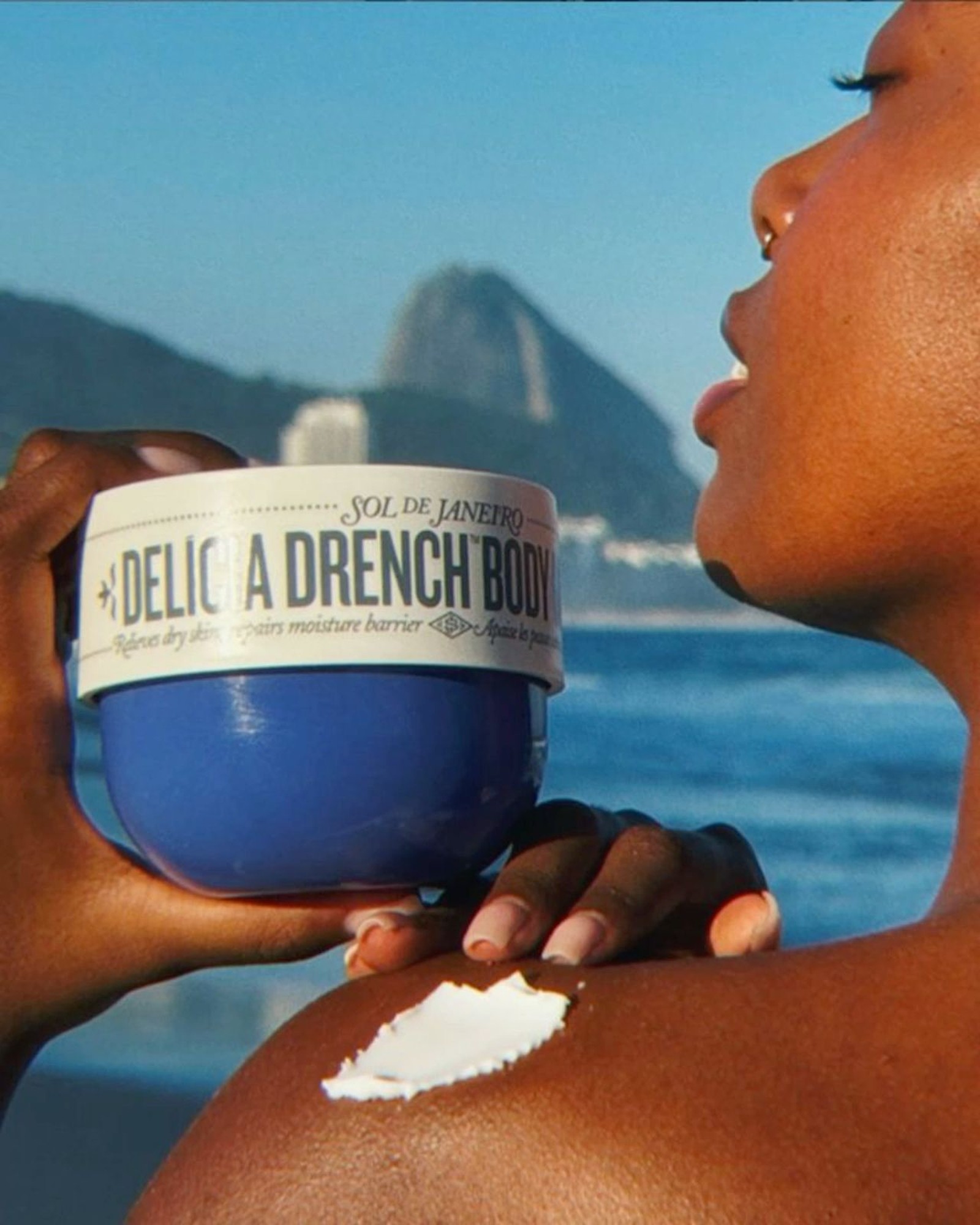 Purple Sol de Janeiro, and the 1959 Record Behind Cheirosa 59