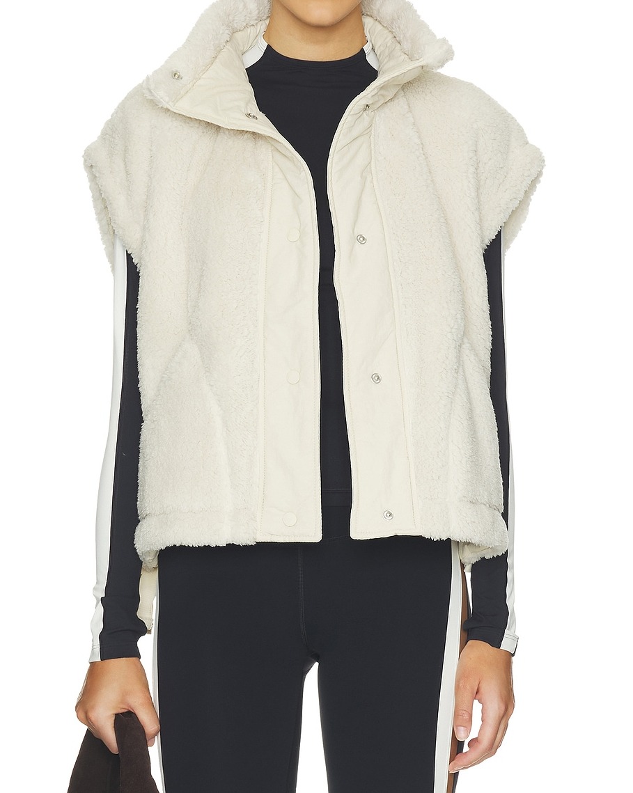 x FP Movement Scout It Out Vest