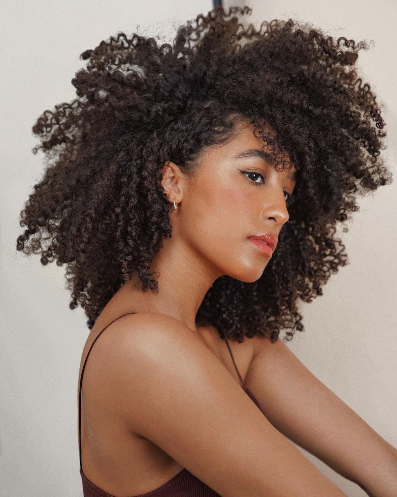 Low Porosity Hair Products: Lightweight Leave-Ins, Clarifying Shampoos and Steam