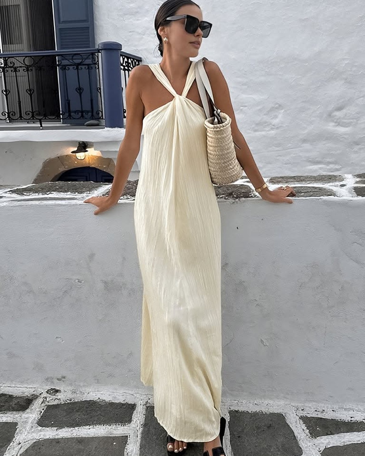 Resort Capsule For Your Next Trip