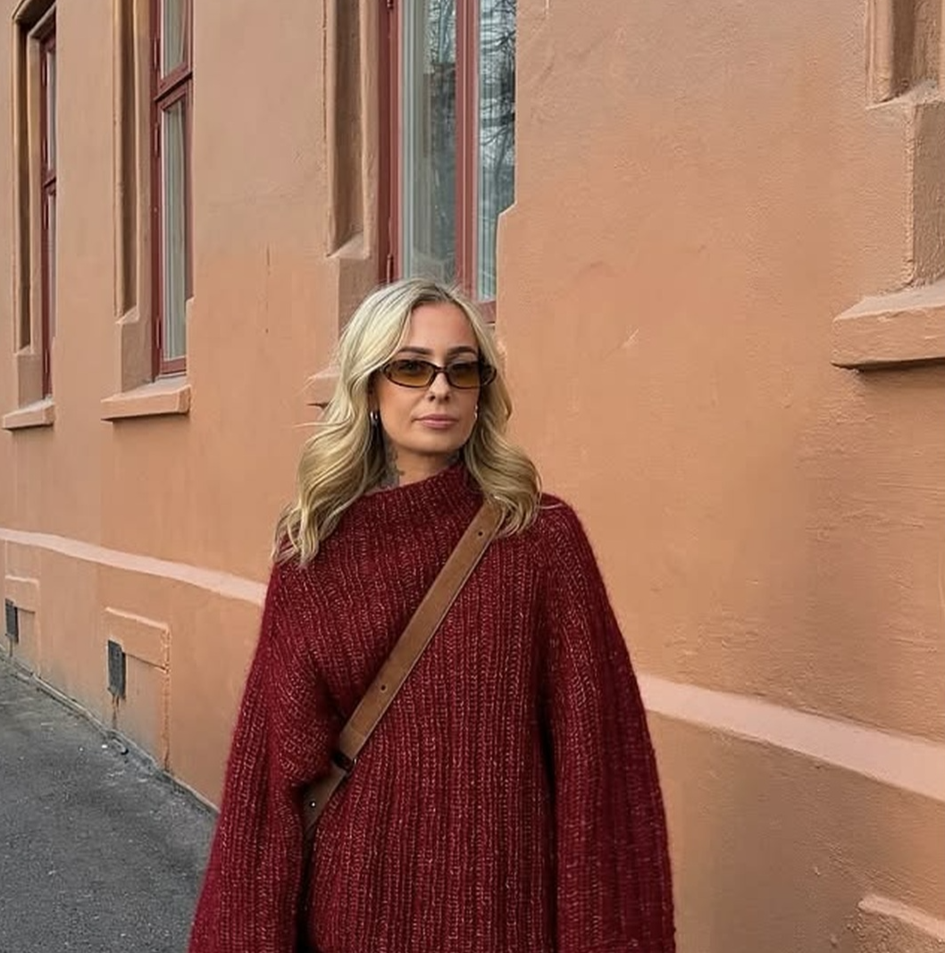 Autumn Relaxed Fit Knitwear: Soft Crews, Rollnecks, Cardigans