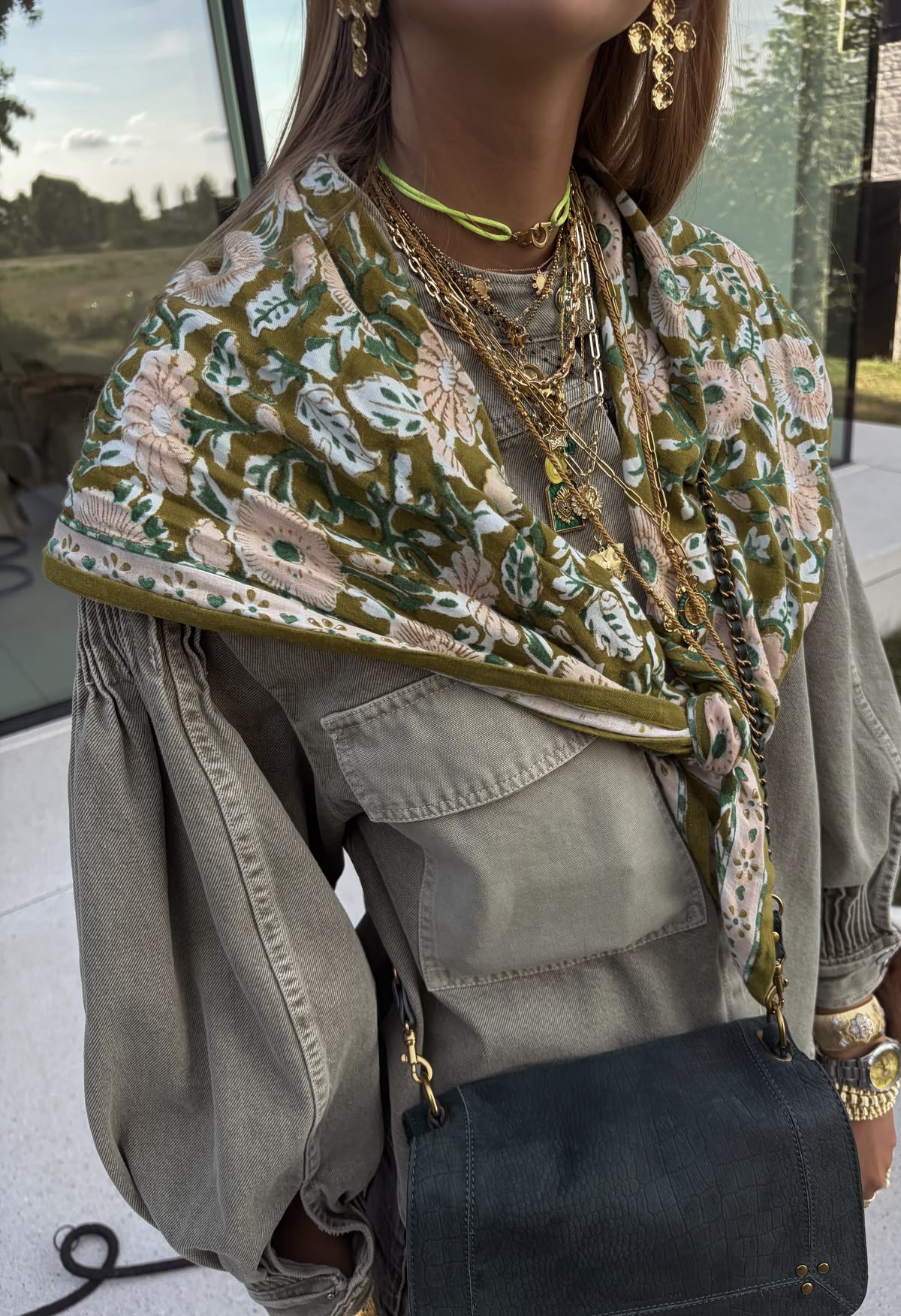 Restyle Old Clothes With Vintage Accessories