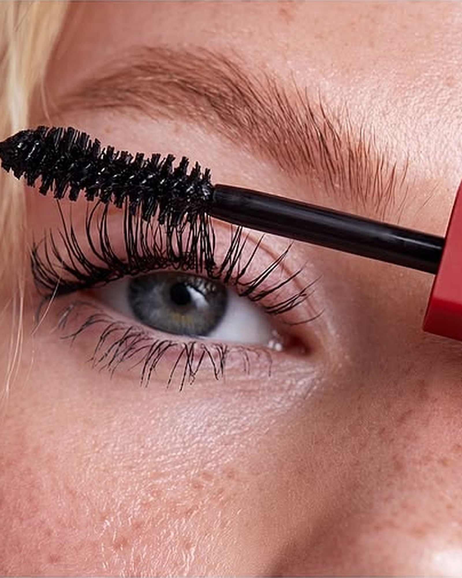Best Benefit Mascara: Which Formula Suits Your Lashes