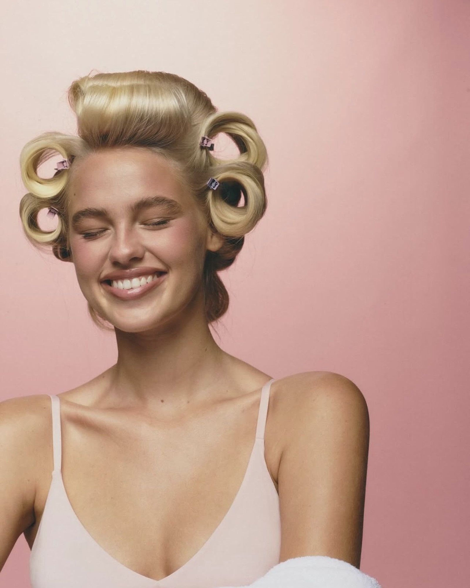 Velcro Rollers: Choose Between Lift and Curl