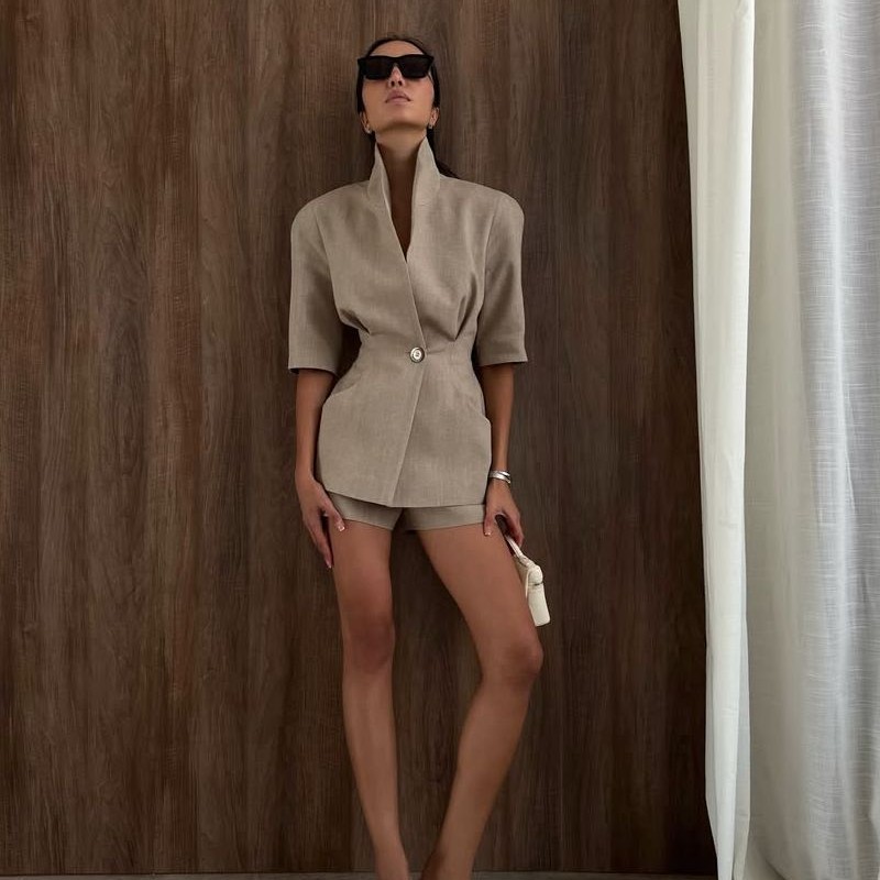Blazers And Blazer Dresses: A Buying Guide