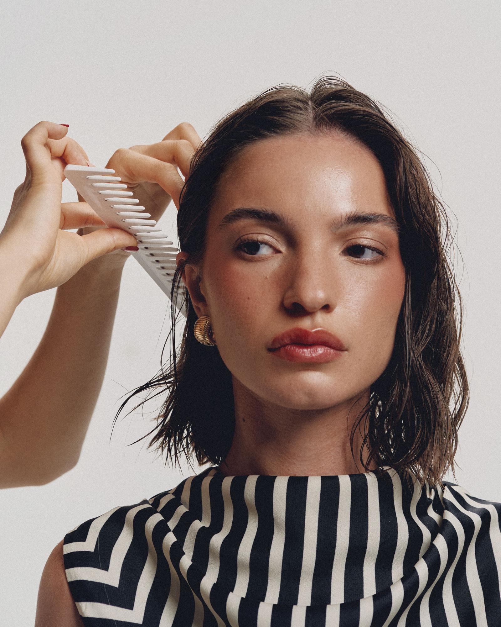 Anti Frizz Serum, From a 1990 Bottle to Weightless Oils