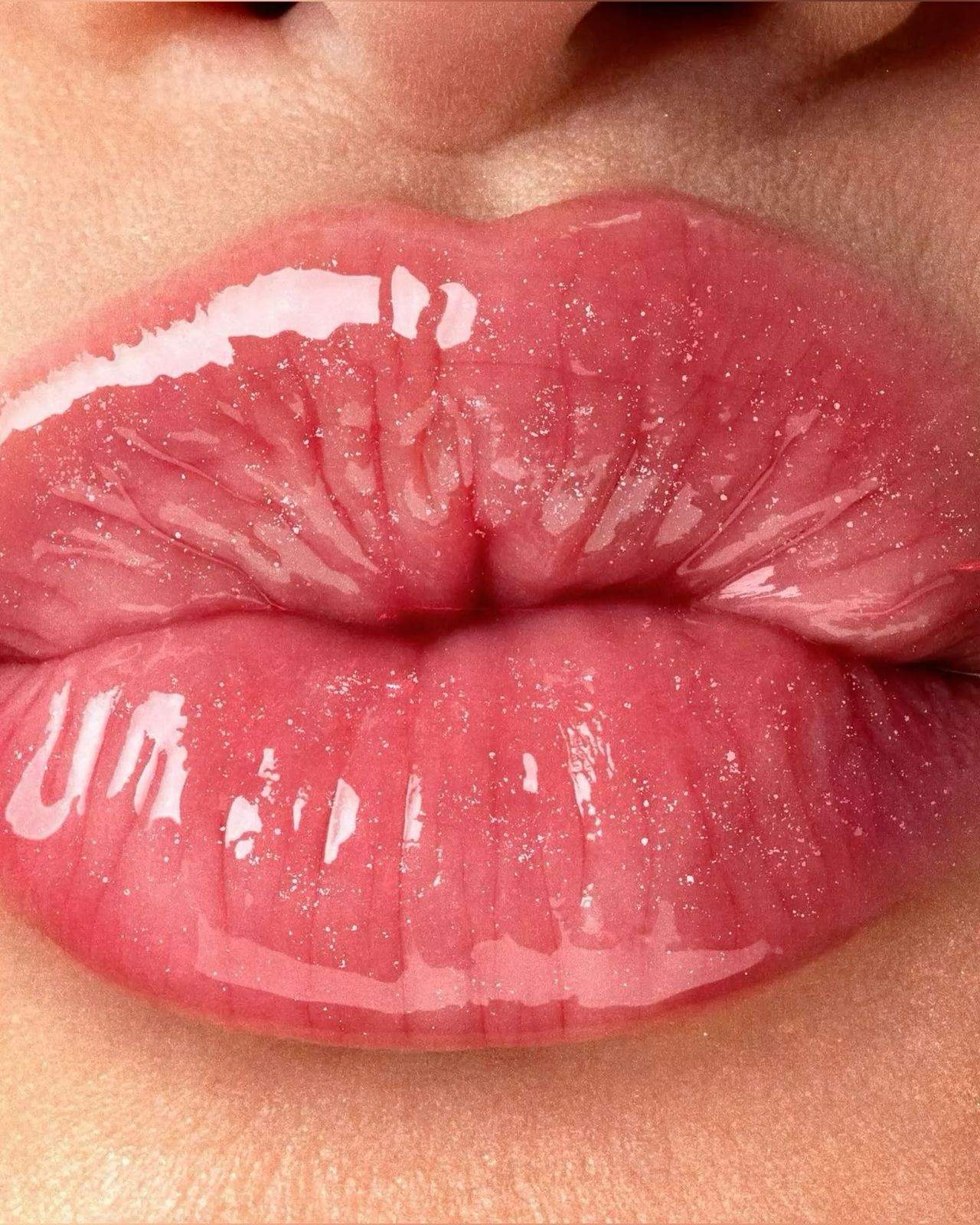 Tarte Lip Gloss and the Maracuja Juicy Lip Lineup