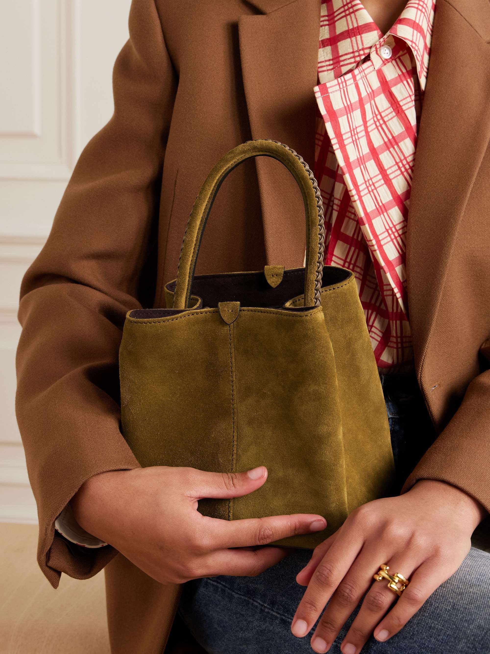 Crossbody Bags and Totes For Everyday Carry