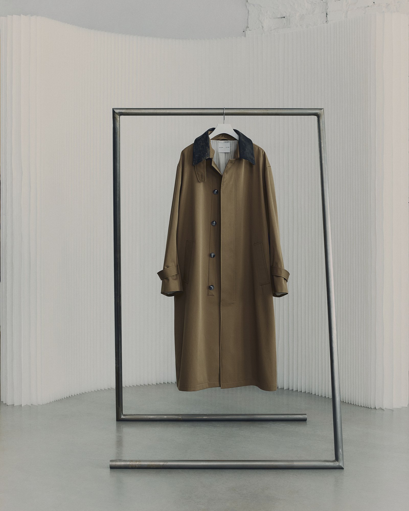 Phia vs Stylebook: The Handmade Closet and the Automatic One
