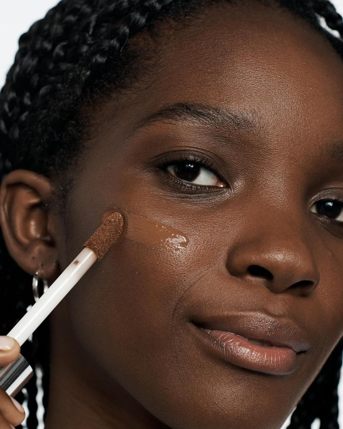 Clinique Beyond Perfecting Foundation + Concealer and the Base Makeup Around It