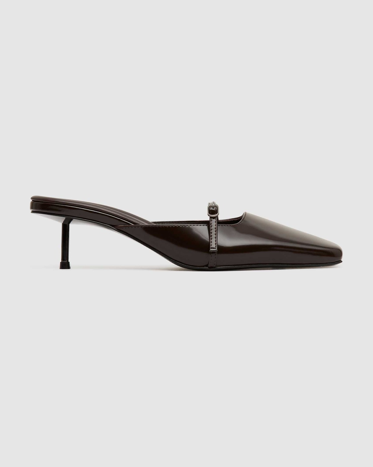 Plié Heels in Coffee
