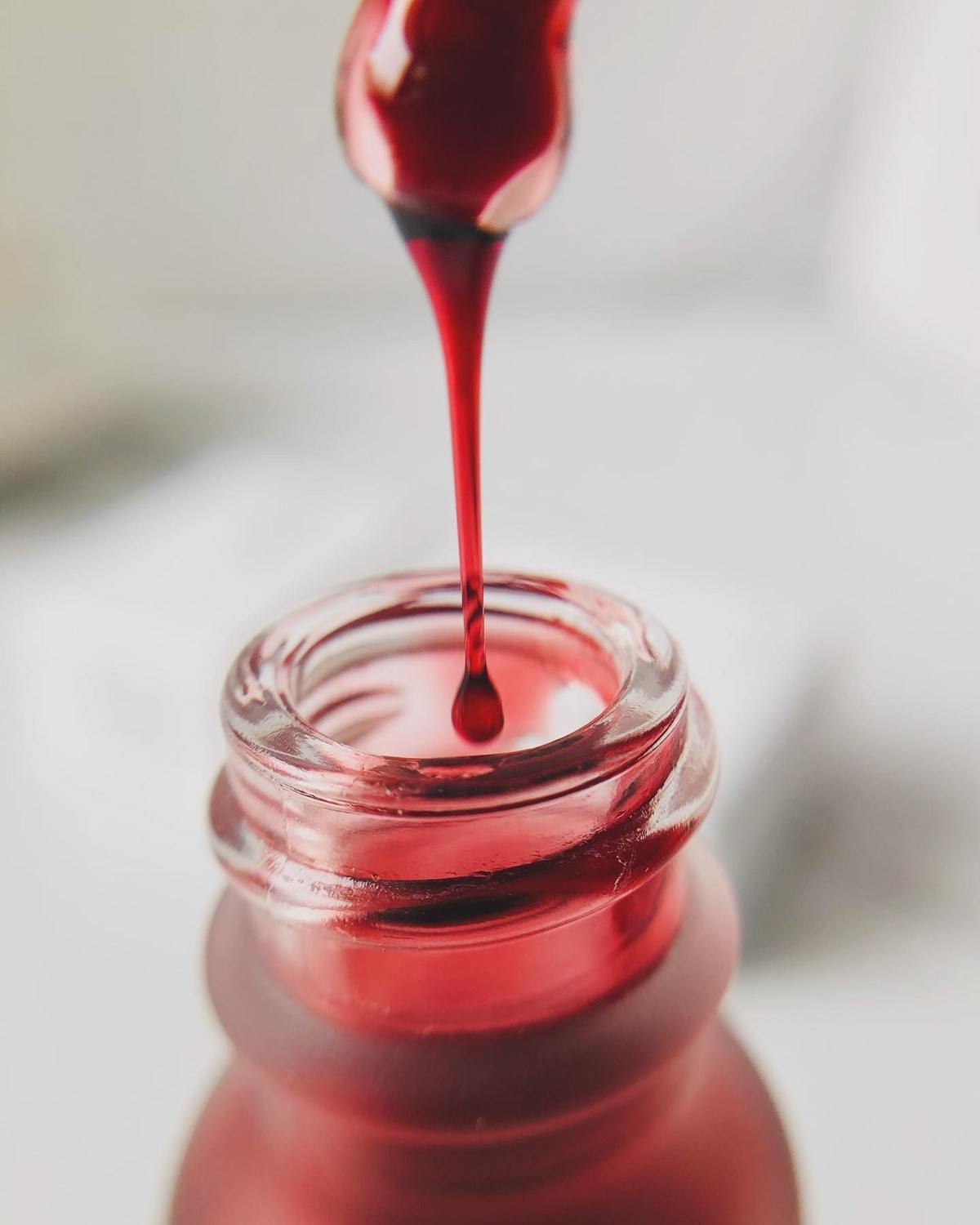 The Ordinary Red Peel: How to Use the Peeling Solution Safely