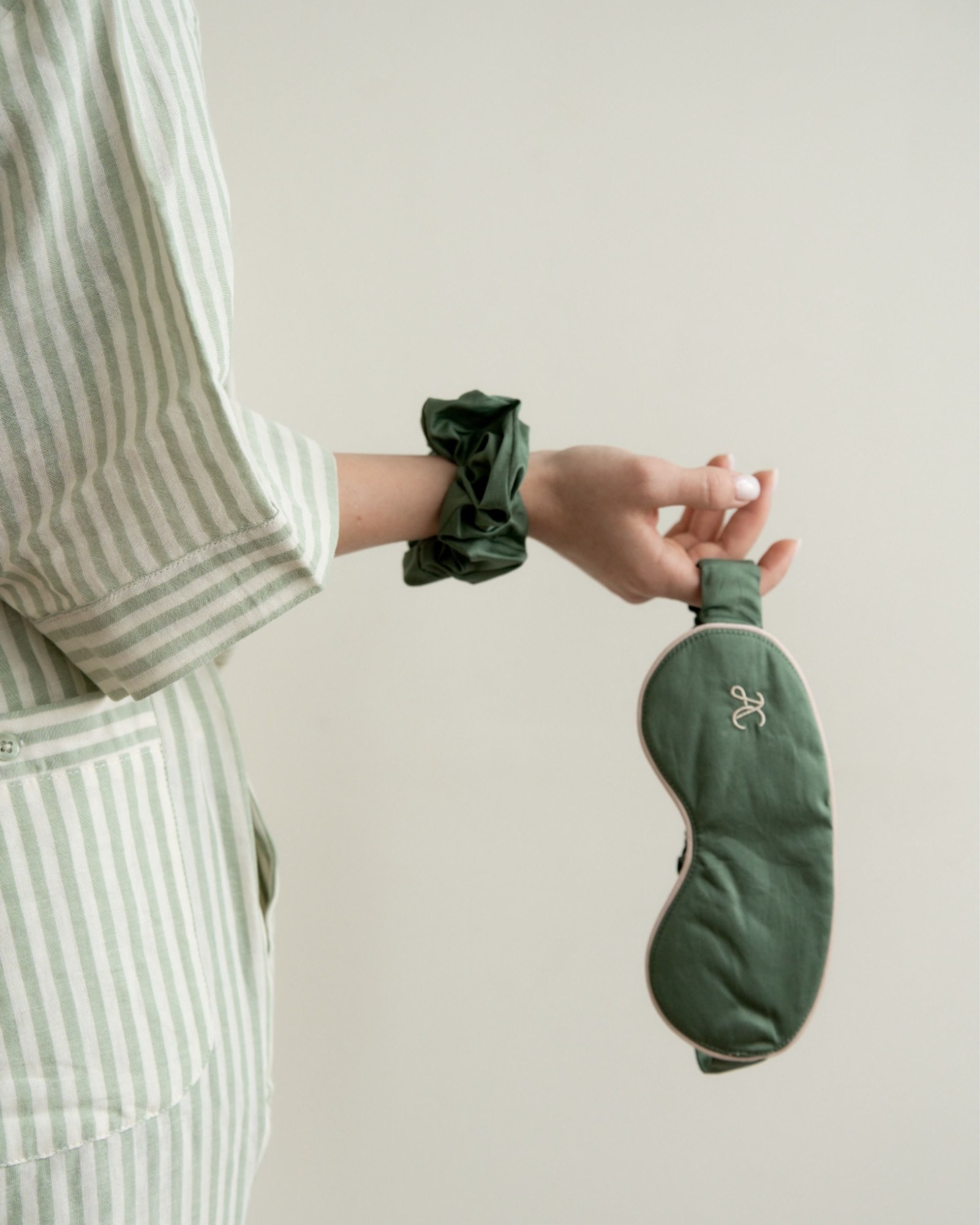 Drowsy Sleep Mask vs Nodpod: Silk and Weighted Masks