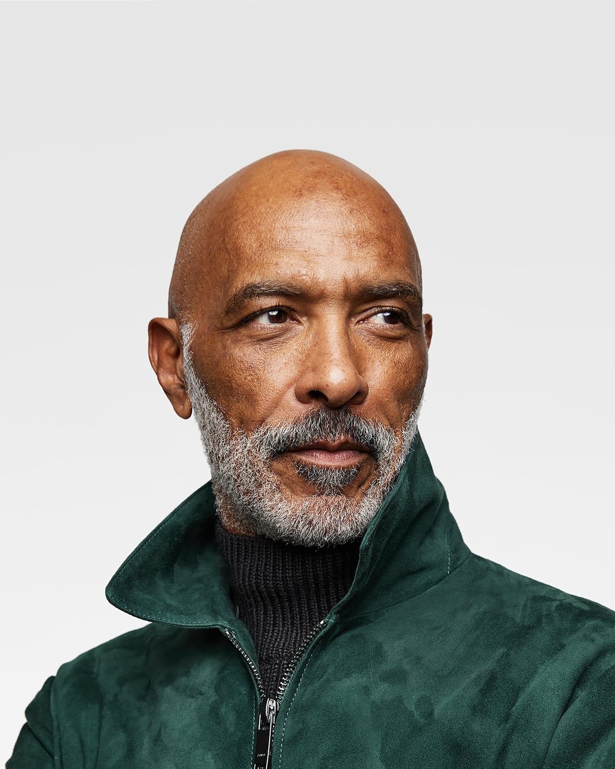 Christmas Gifts for Grandpa: The Earl Behind His Cardigan