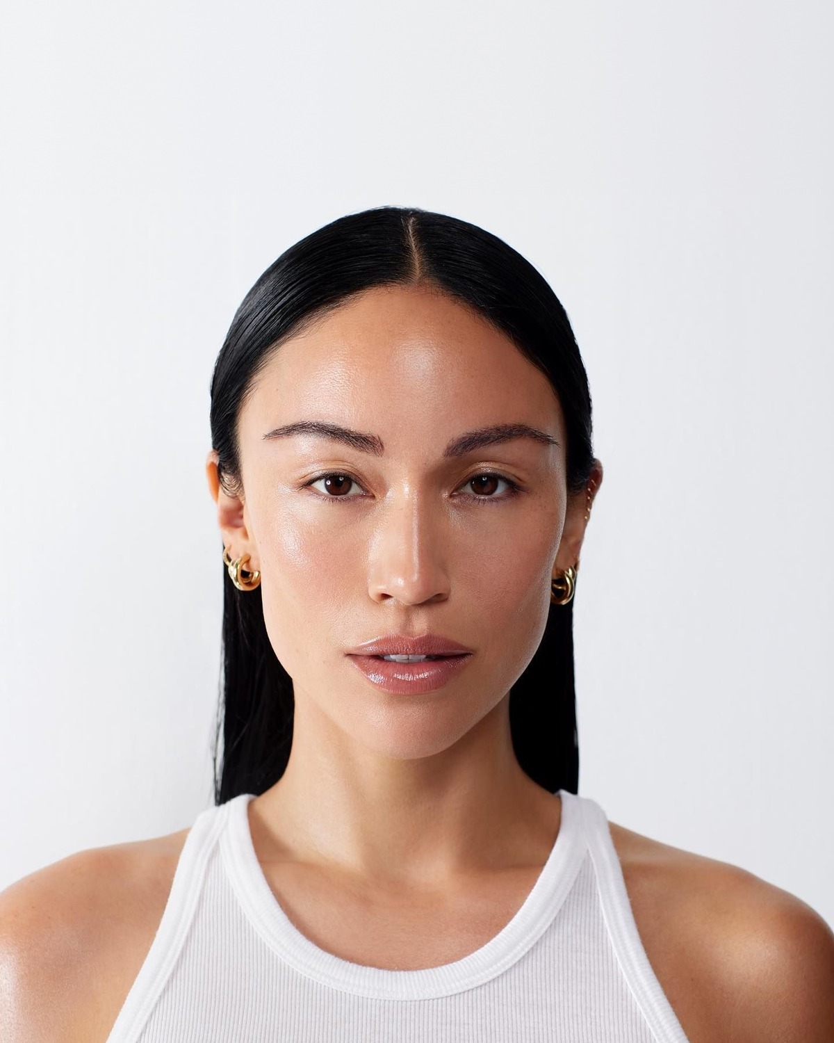 The No-Makeup Makeup Edit: Five Lessons in Looking Like You Slept Eight Hours