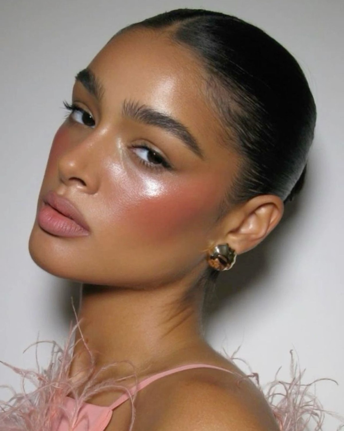 Hourglass Palette: Ambient Lighting, Curator and the Brushes