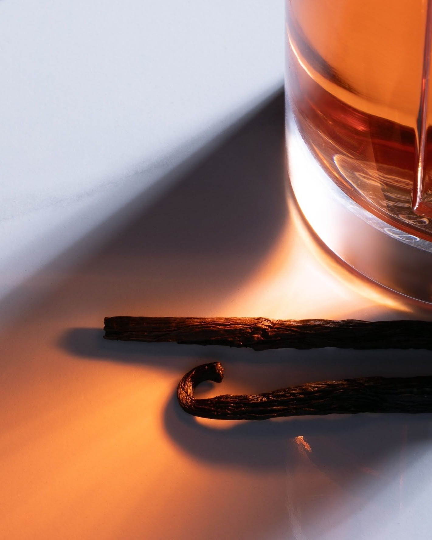 Vanilla Bourbon Perfume for Cold Nights and Low Lighting