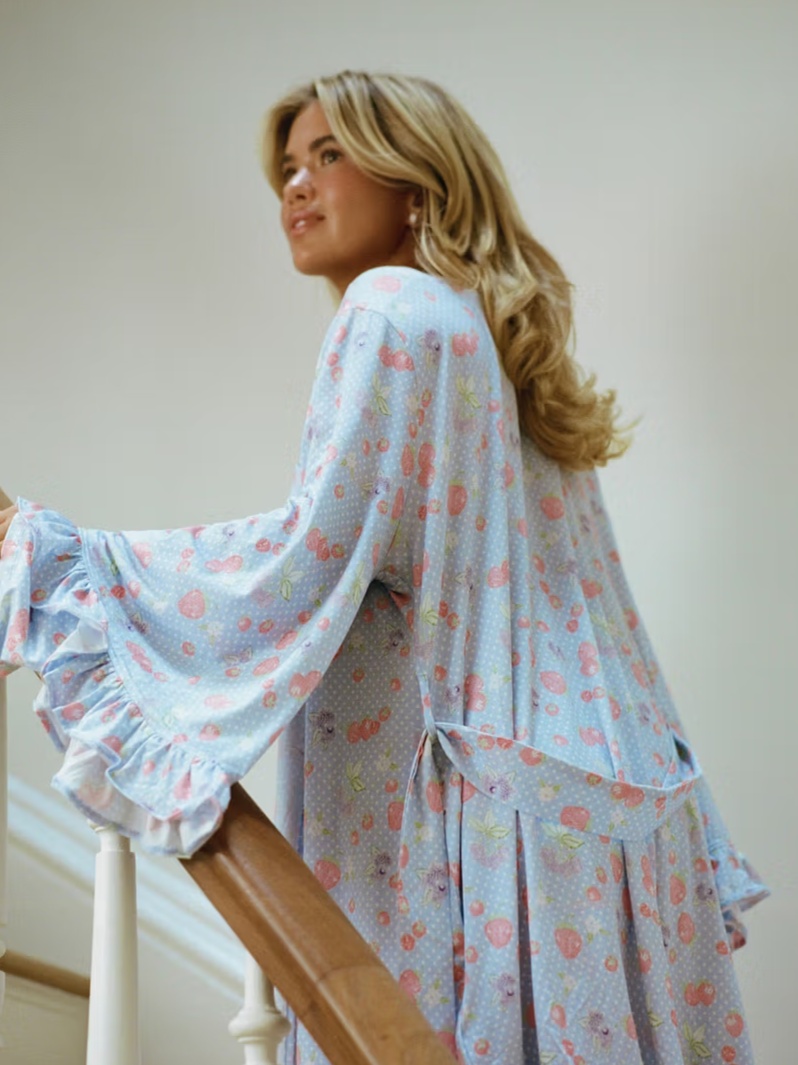 DA X TSC Go Slow Short Robe Summer Berries Blue