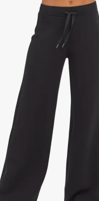 AirEssentials Wide Leg Pants