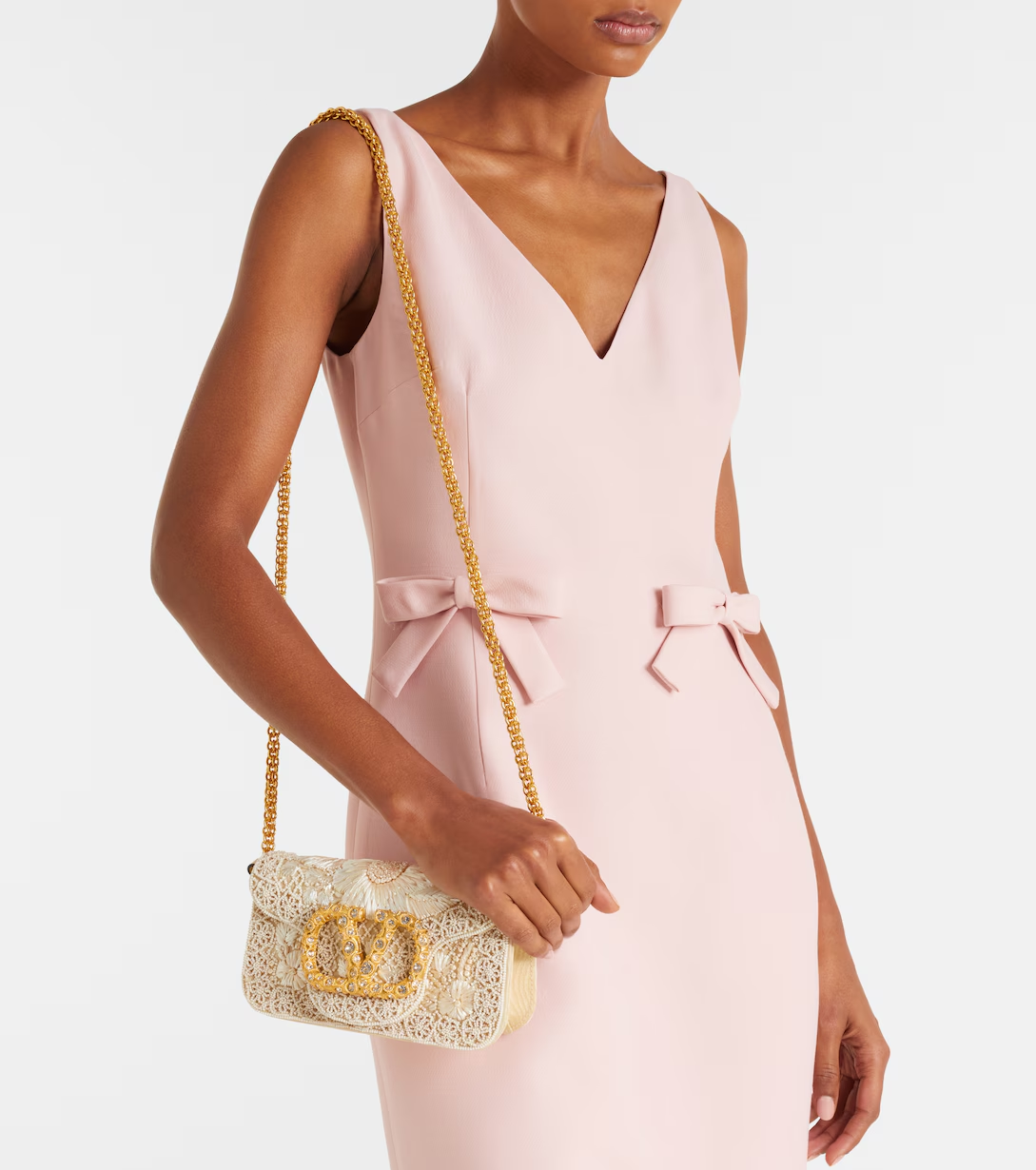 Locò Small embellished raffia shoulder bag in white - Valentino Garavani