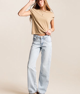 BUCKLE.COM SUPERLOW STRAIGHT JEAN