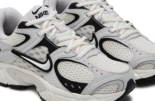 Women's V5 RNR Sneaker