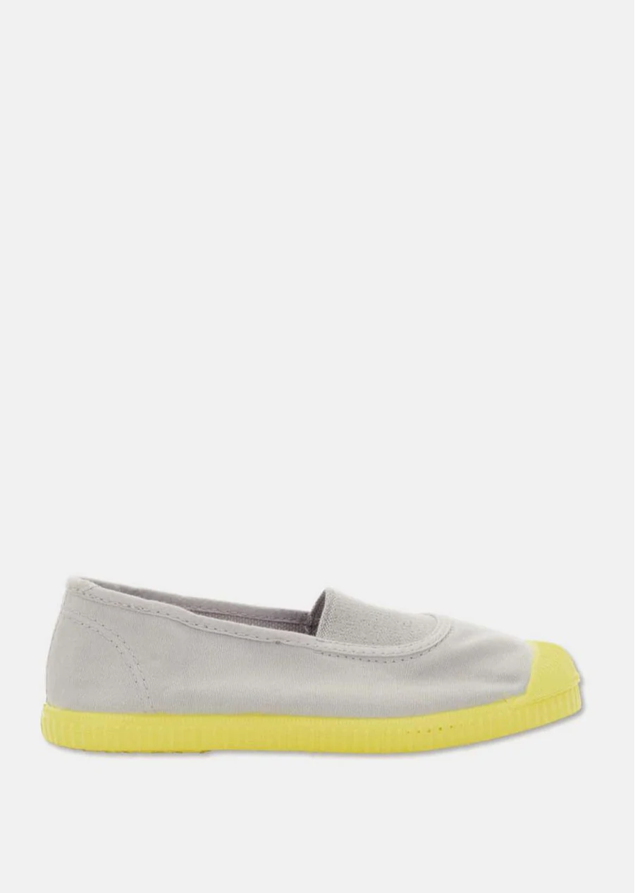 Slip-on vegan sneakers