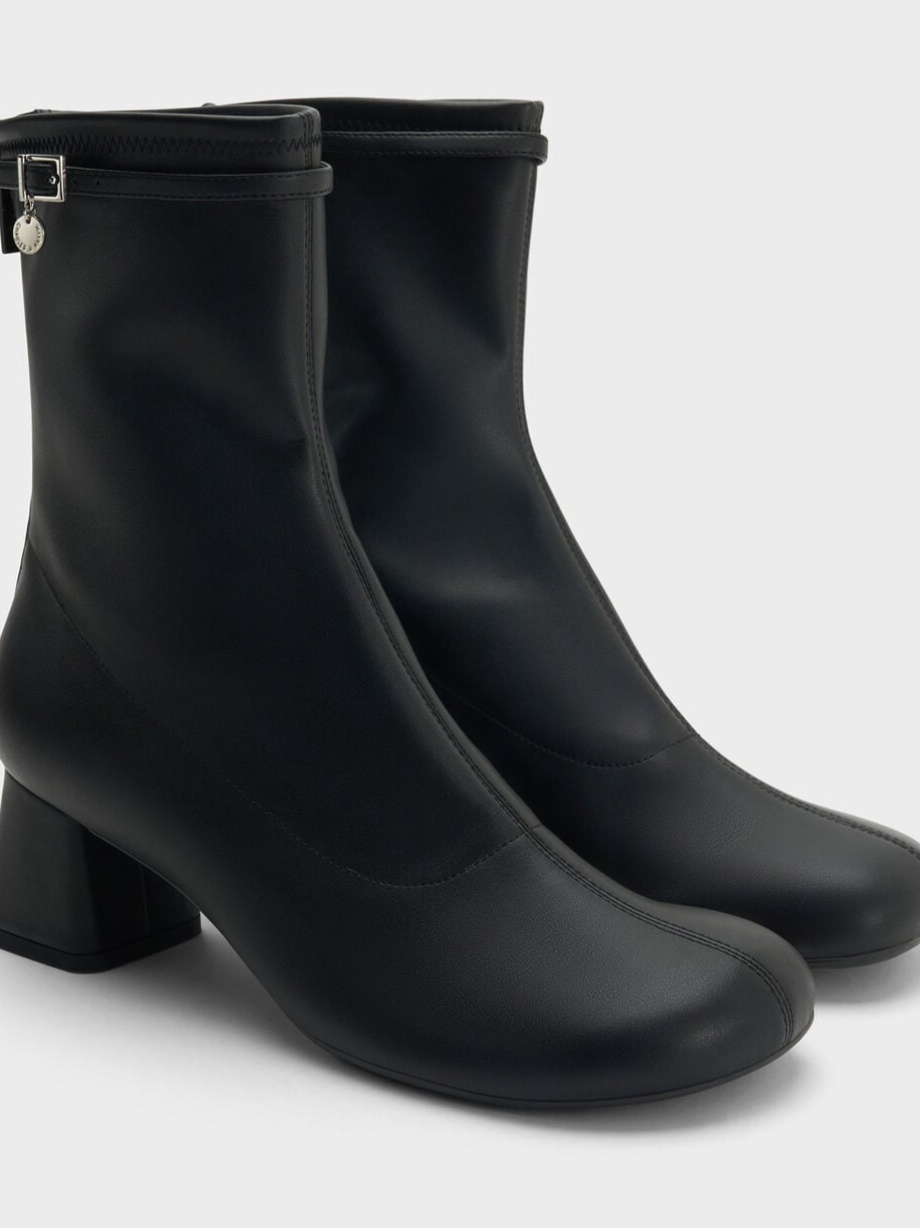 Belted Block-Heel Ankle Boots - Black