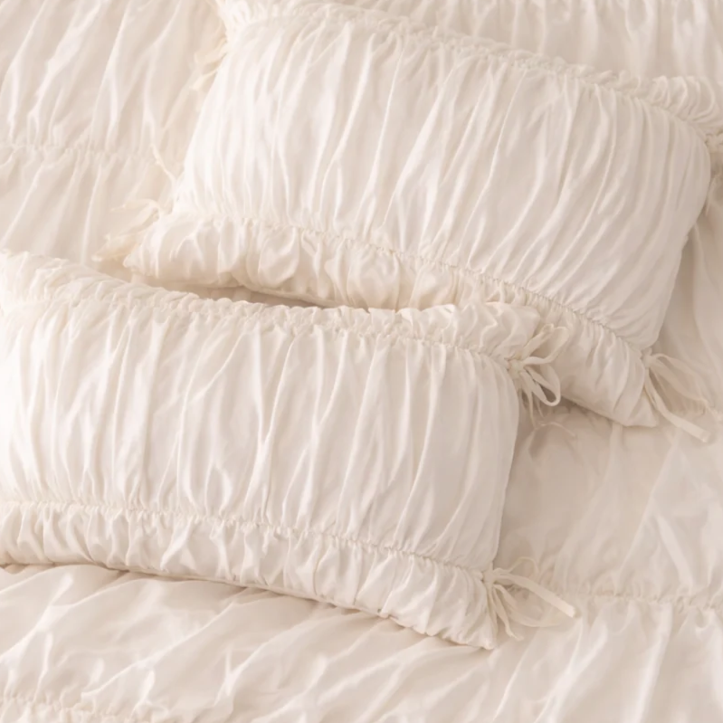 Ruched Cloud White Pillowcase Set (2)