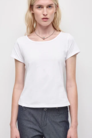 Women's Essential Scoop Tee in White