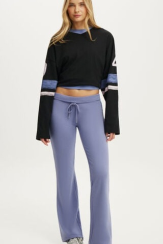 Sculpt Fleece Bootleg Sweatpant